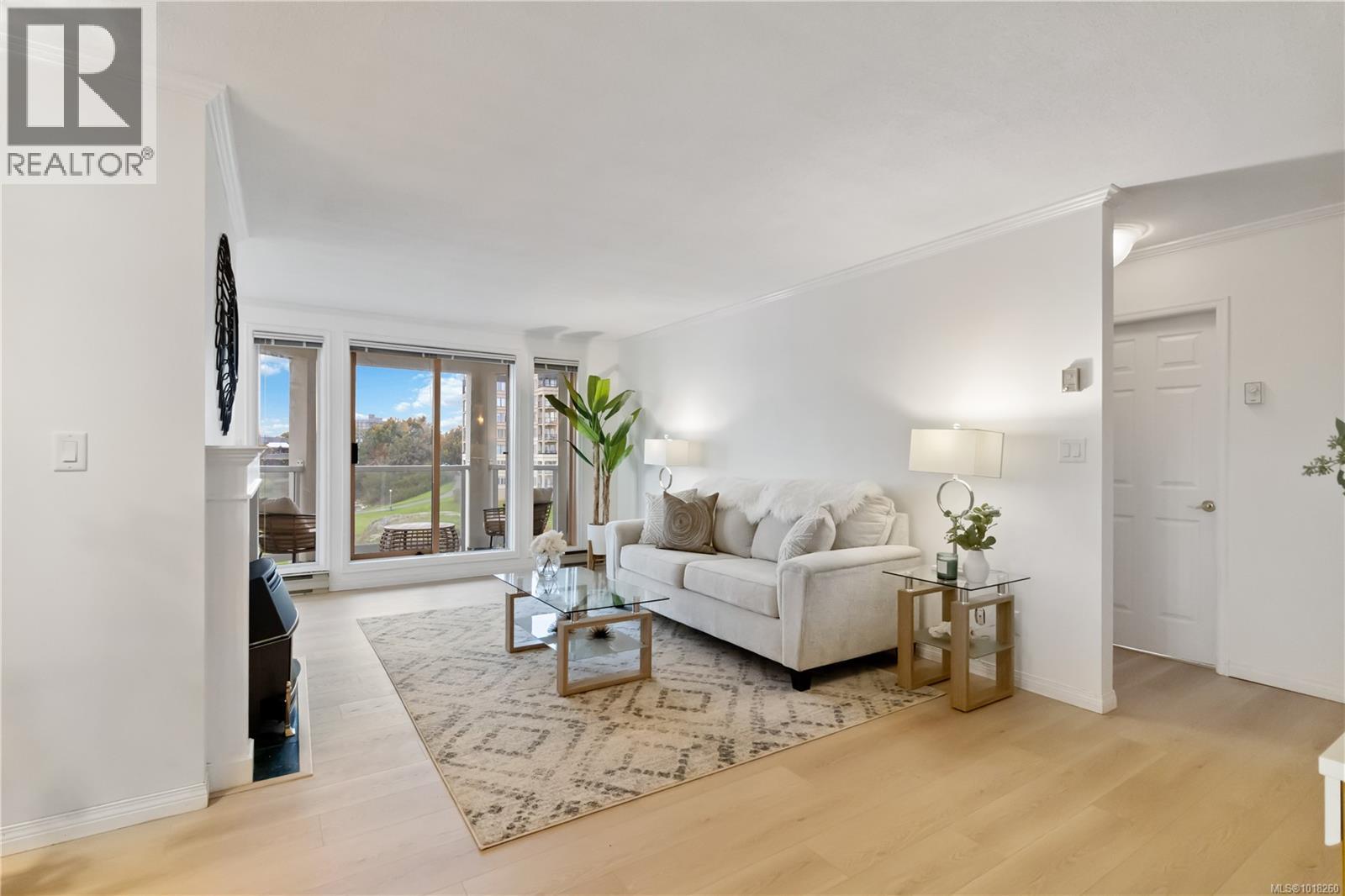 405 11 Cooperage Pl, Victoria, British Columbia  V9A 7J9 - Photo 6 - 1018260