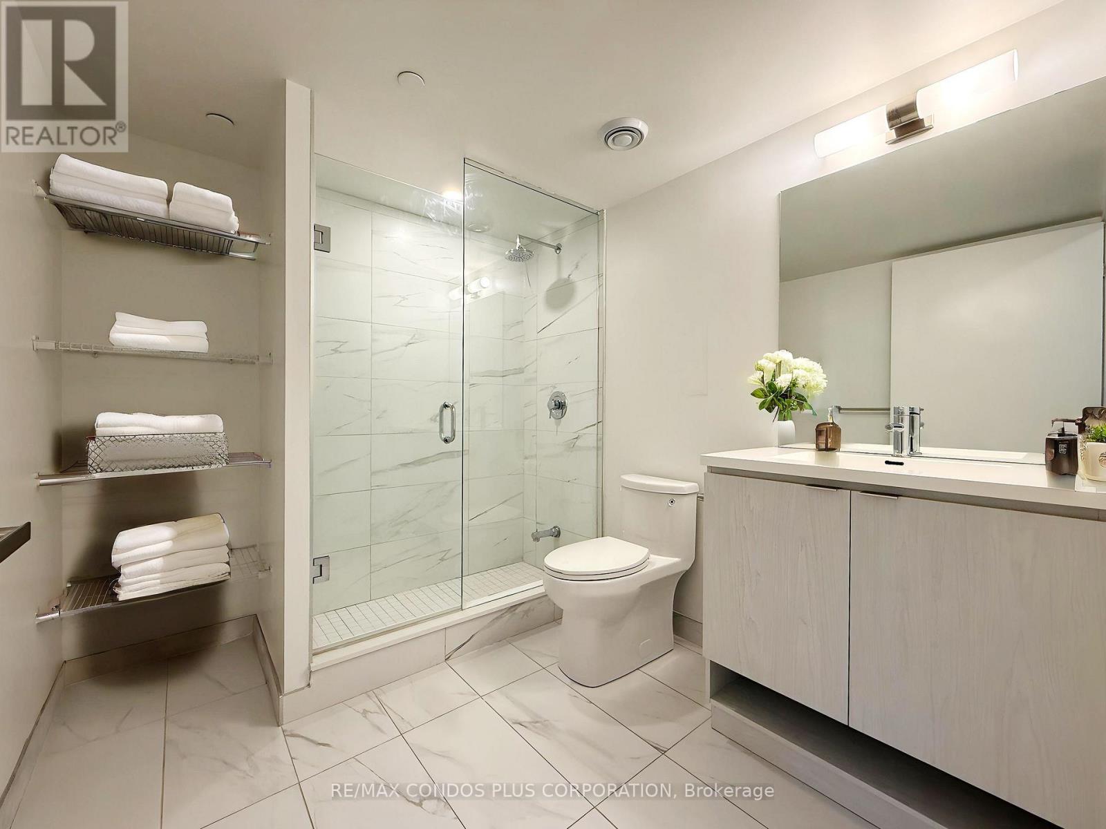 1609 - 55 Cooper Street, Toronto, Ontario  M5E 0G1 - Photo 7 - C12480619