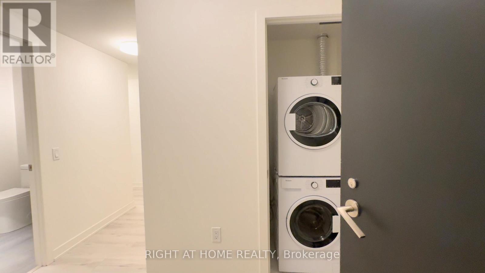 303 - 110 Broadway Avenue, Toronto, Ontario  M4P 1V7 - Photo 6 - C12480621