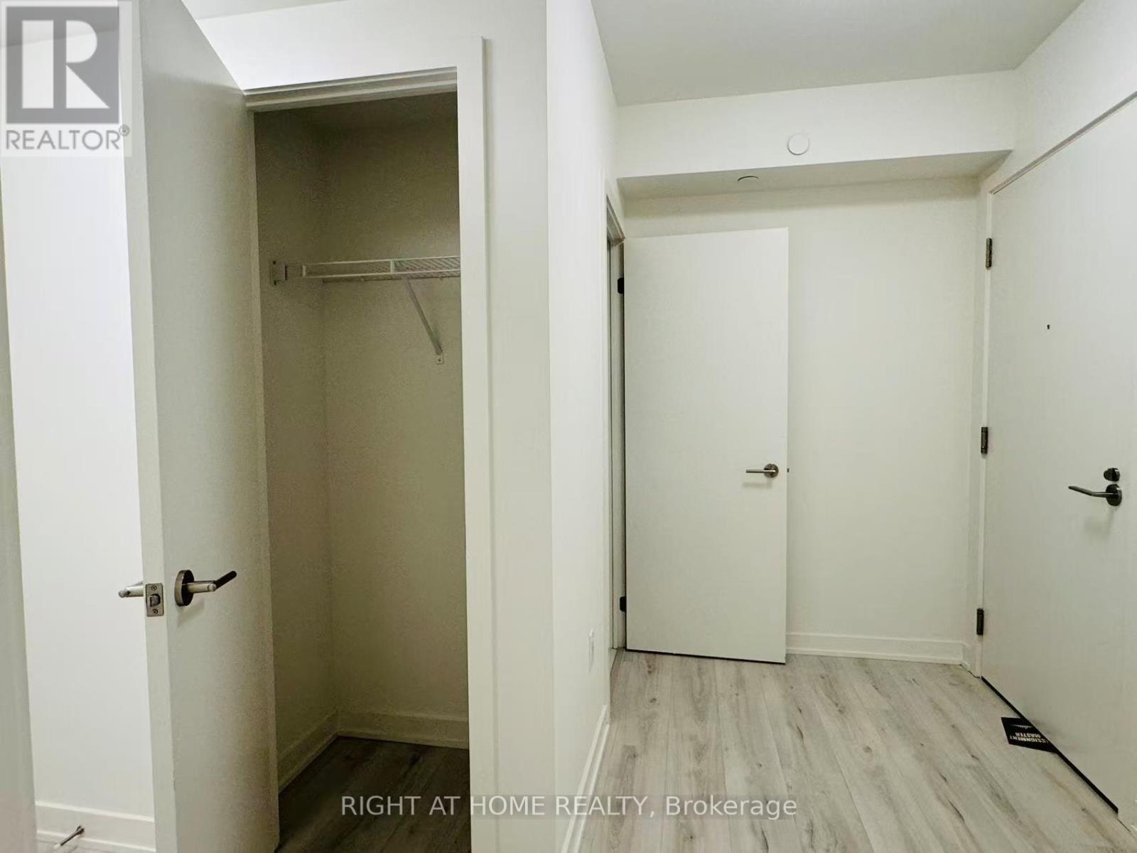 303 - 110 Broadway Avenue, Toronto, Ontario  M4P 1V7 - Photo 7 - C12480621