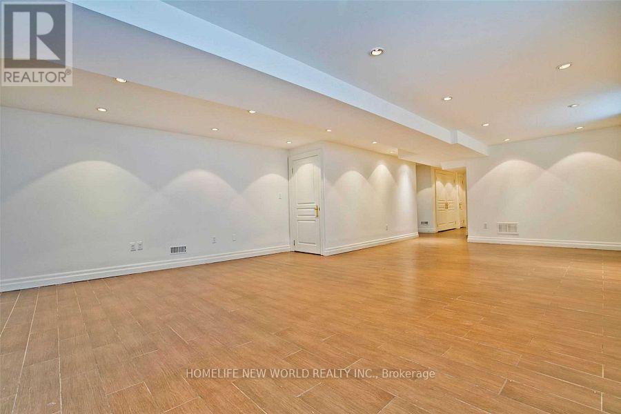 7 Roslin Avenue, Toronto, Ontario  M4N 1Y8 - Photo 16 - C12480633