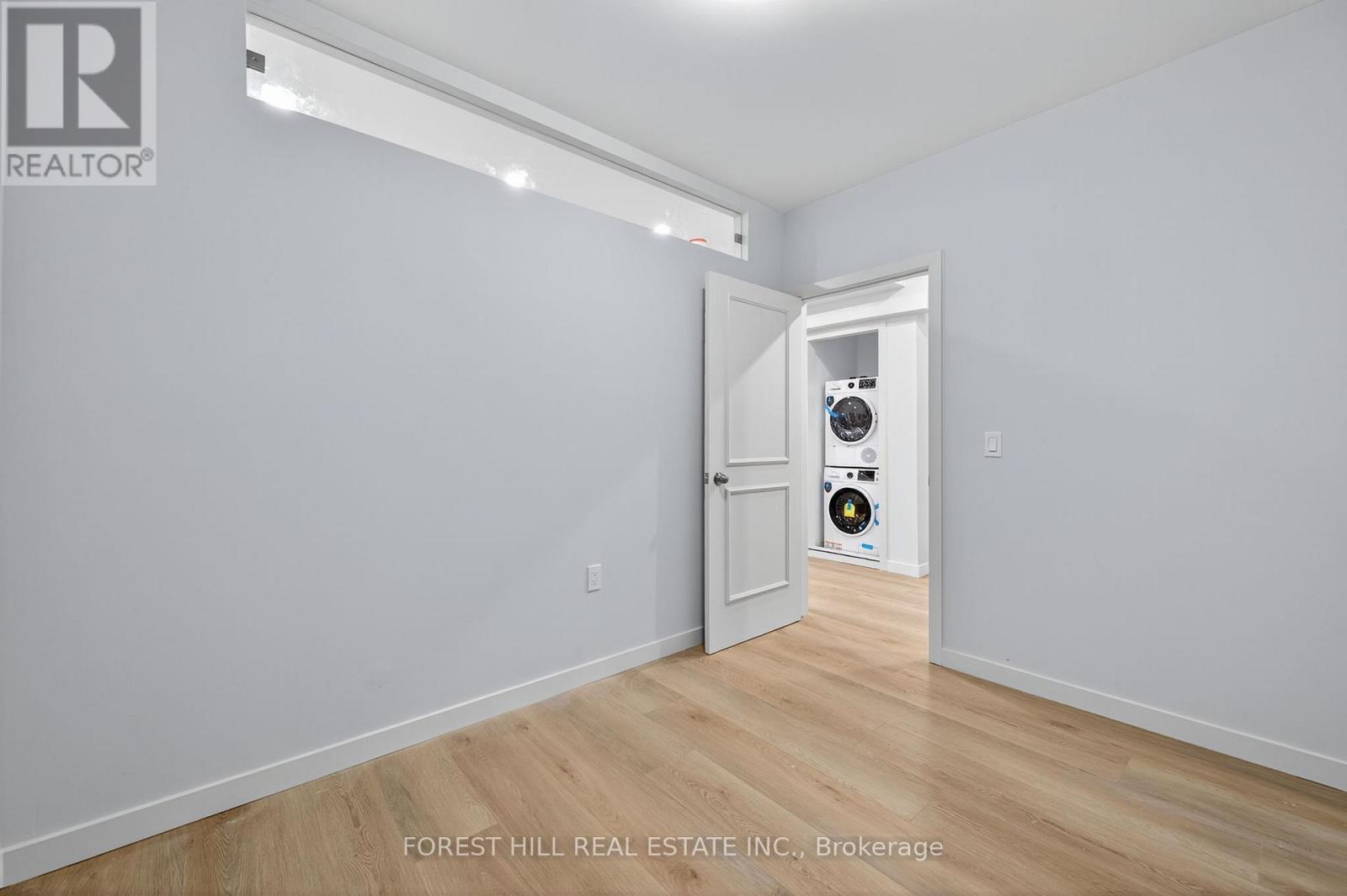 B - 19 Candis Drive, Toronto, Ontario  M3H 5G3 - Photo 12 - C12480640