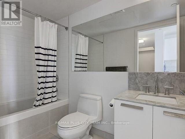 1504 - 42 Charles Street E, Toronto, Ontario  M4Y 0B7 - Photo 11 - C12480653