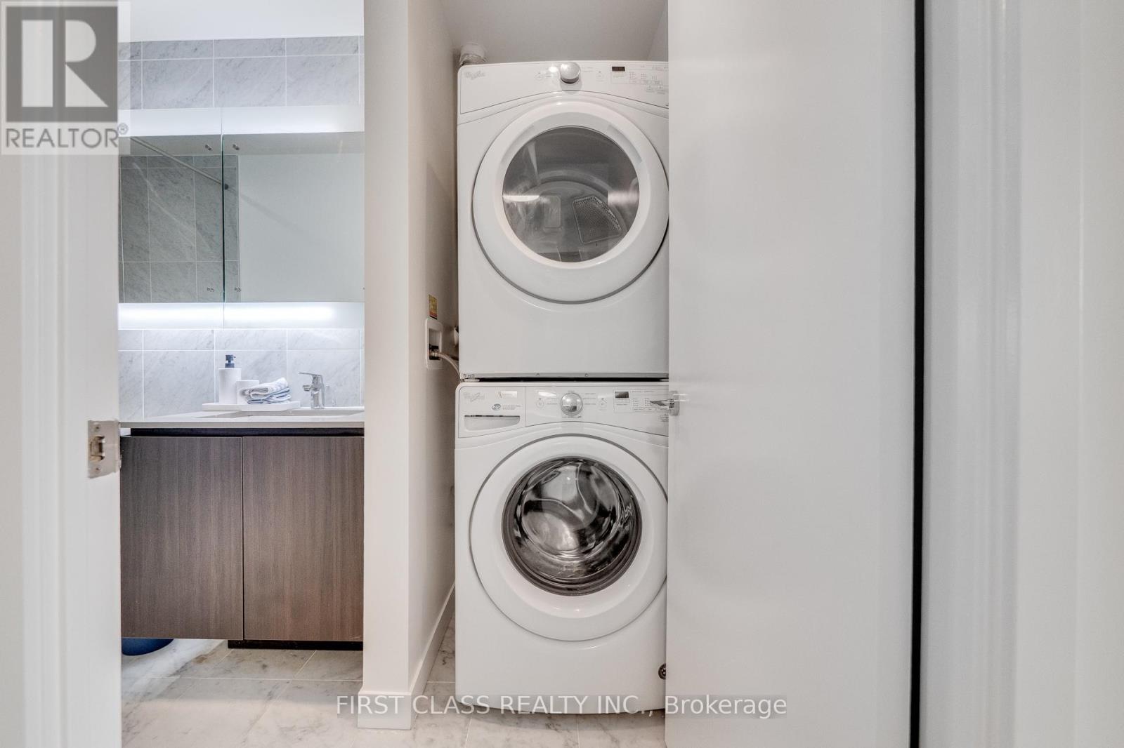 1106 - 80 Queens Wharf Road, Toronto, Ontario  M5V 0J3 - Photo 25 - C12480685