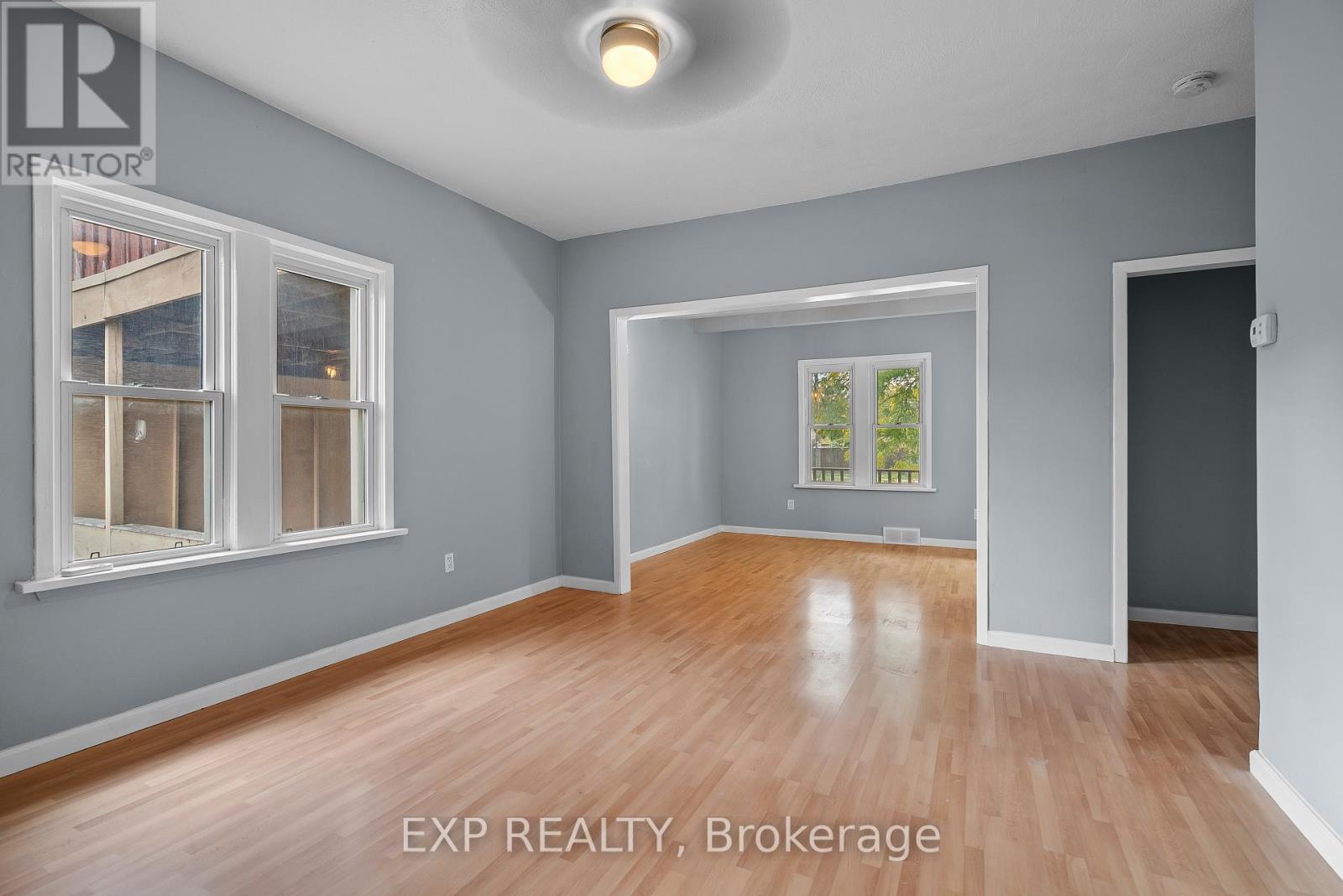 4160 Dorchester Road, Niagara Falls, Ontario  L2E 6N2 - Photo 14 - X12480719