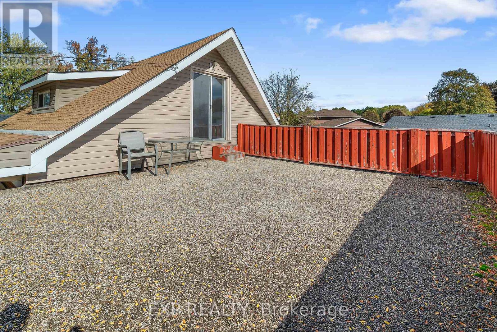 4160 Dorchester Road, Niagara Falls, Ontario  L2E 6N2 - Photo 29 - X12480719