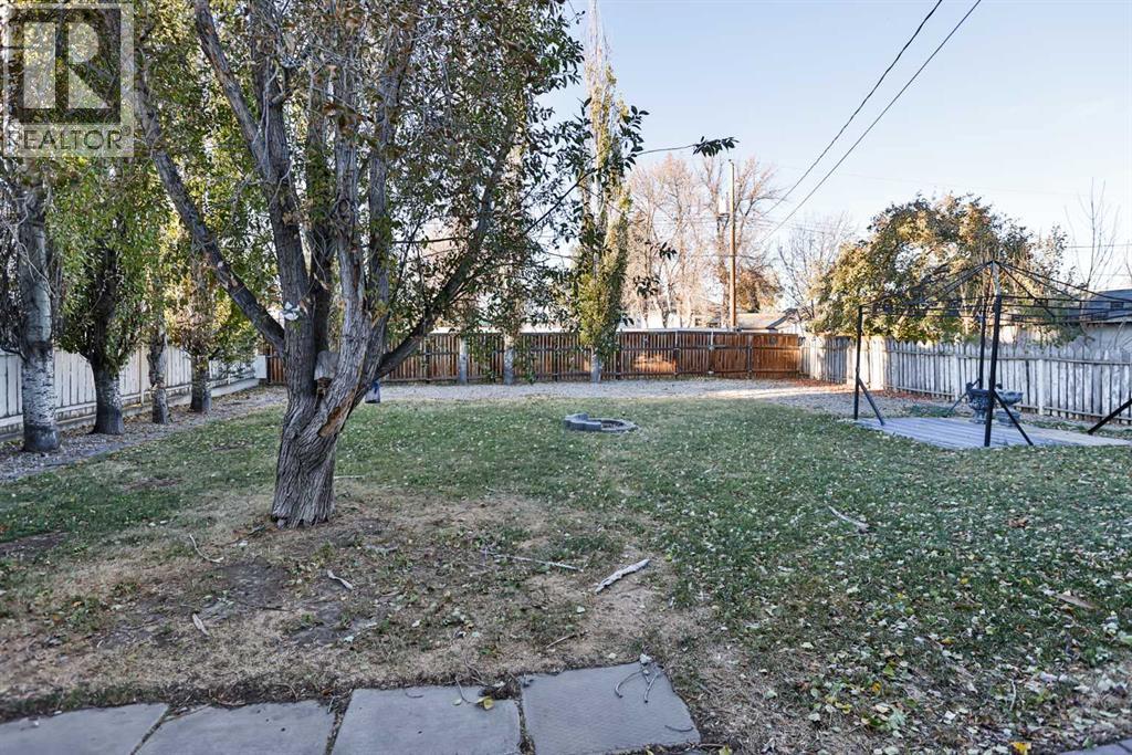 421 52 Avenue, Coalhurst, Alberta  T0L 0V0 - Photo 19 - A2266466