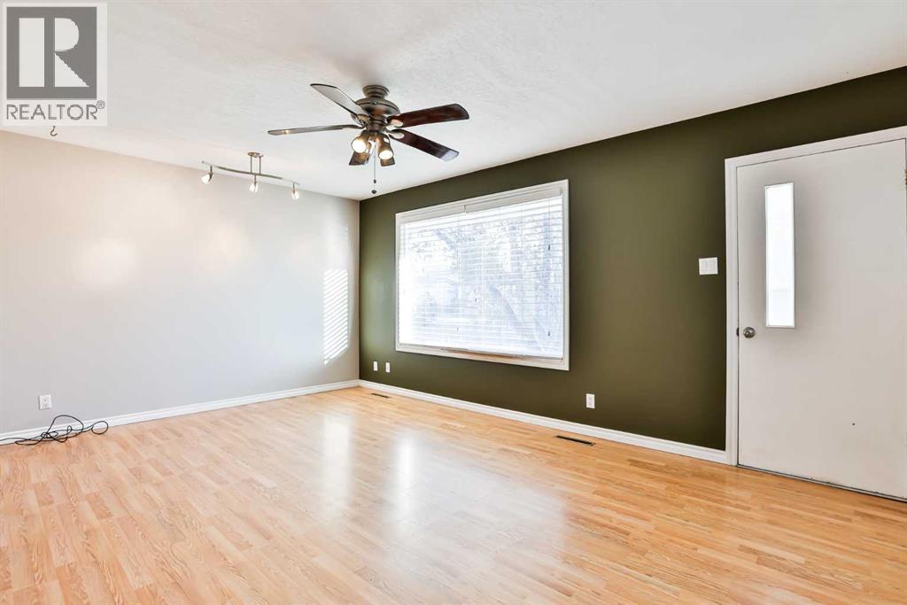 421 52 Avenue, Coalhurst, Alberta  T0L 0V0 - Photo 2 - A2266466