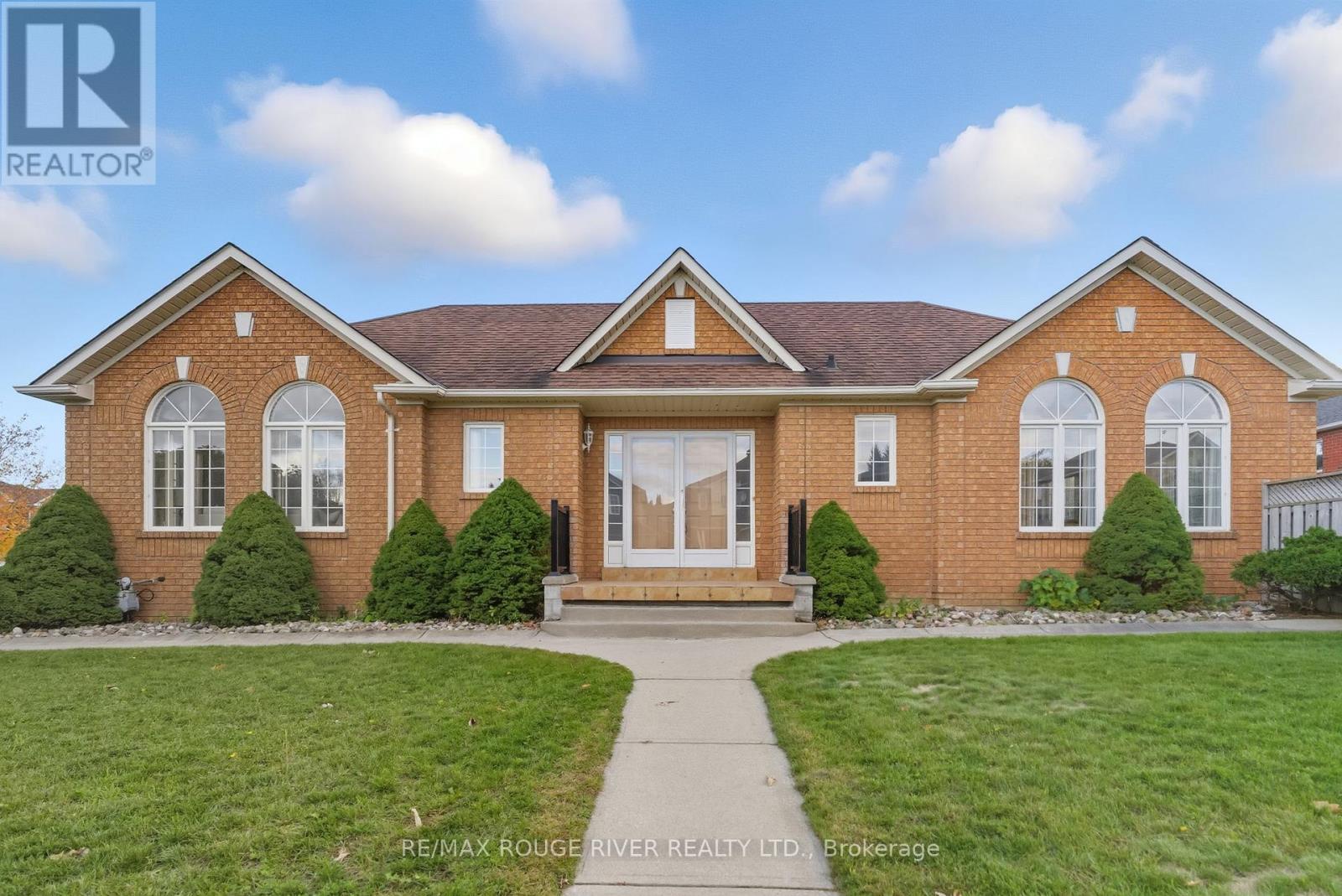 36 Tormina Boulevard, Whitby, Ontario  L1R 3B4 - Photo 1 - E12480735