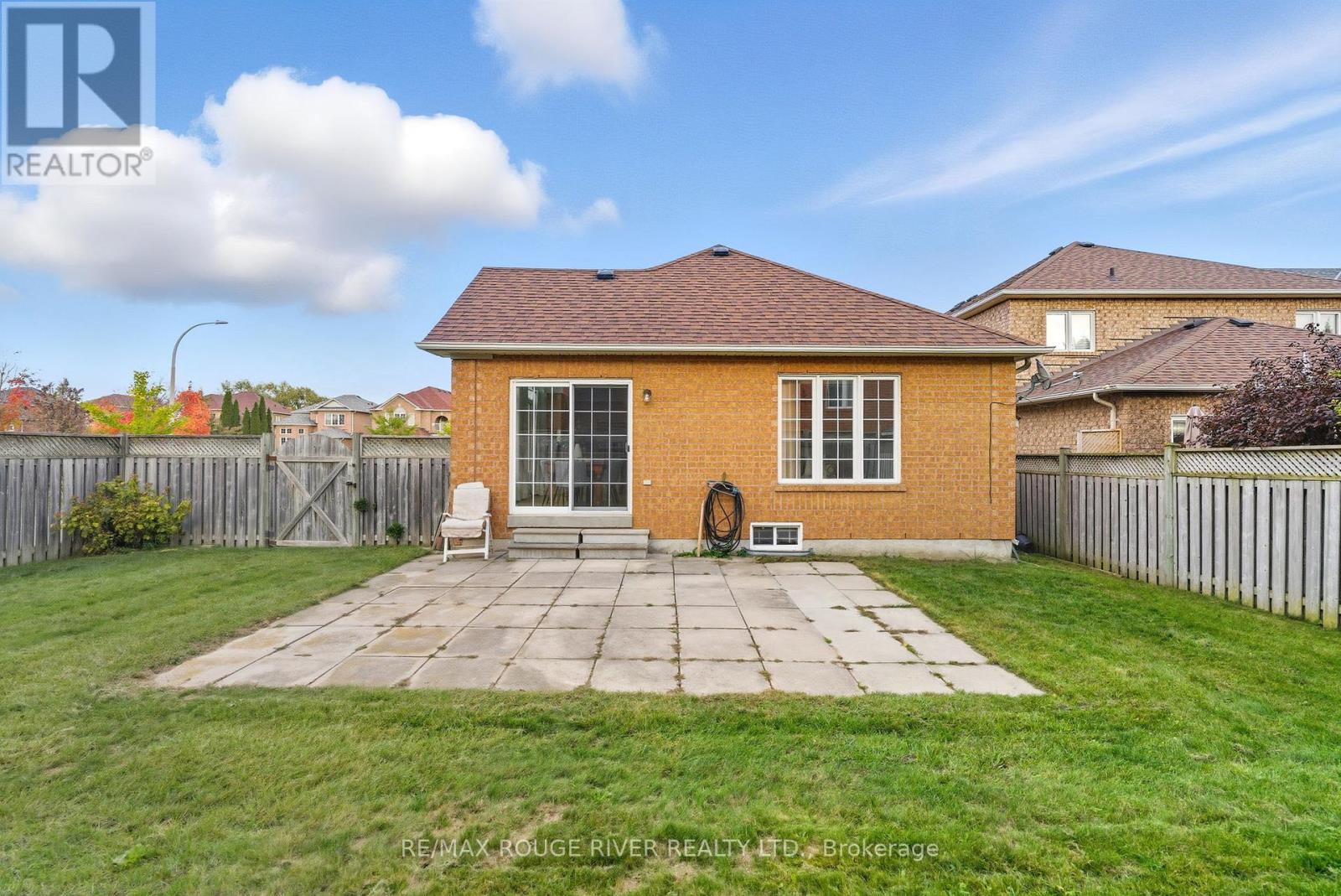 36 Tormina Boulevard, Whitby, Ontario  L1R 3B4 - Photo 37 - E12480735