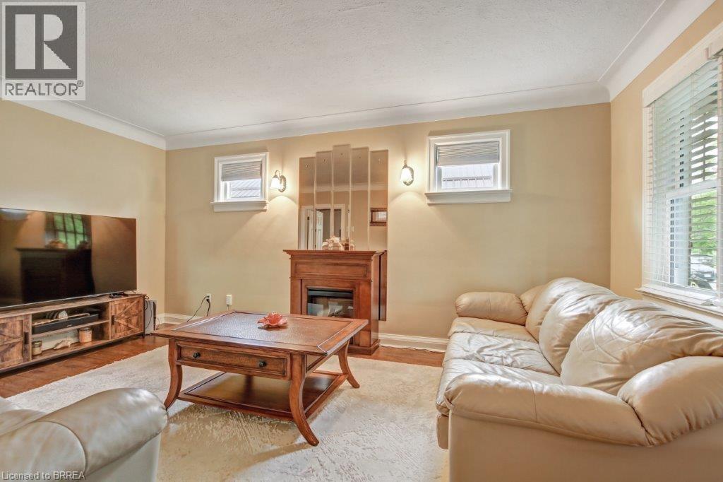 19 Alice Street, Brantford, Ontario  N3R 1Y1 - Photo 8 - 40776975