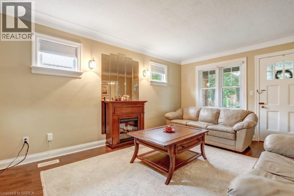 19 Alice Street, Brantford, Ontario  N3R 1Y1 - Photo 7 - 40776975