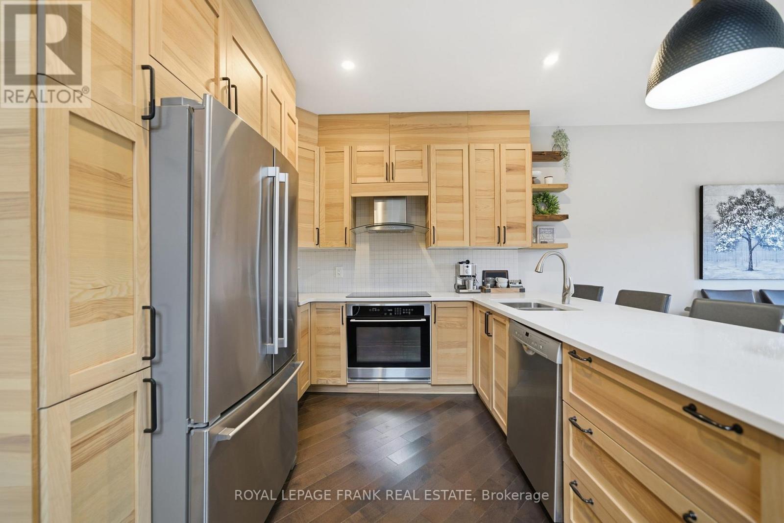 62 Helen Street, Kawartha Lakes, Ontario  K0M 1A0 - Photo 7 - X12480818