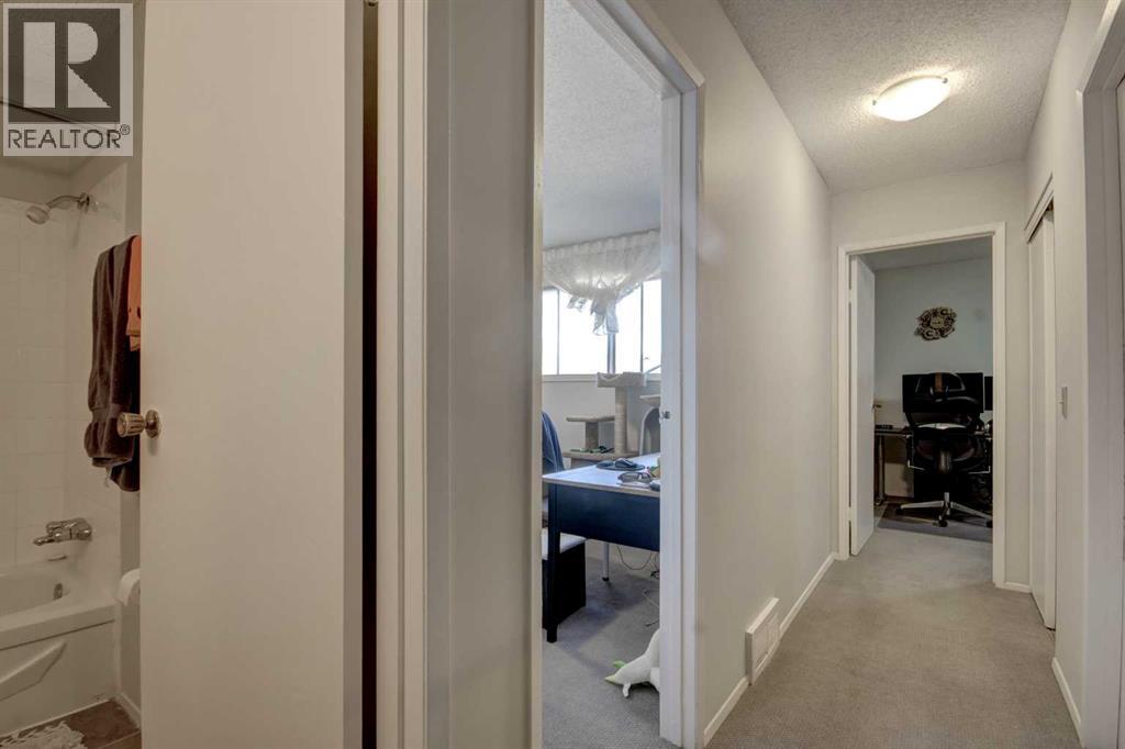 602, 2200 Woodview Drive Sw, Calgary, Alberta  T2W 3N6 - Photo 21 - A2266332