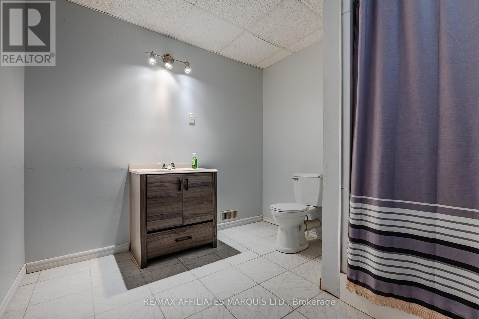107 Algonquin Avenue, South Stormont (Long Sault), Ontario  K0C 1P0 - Photo 33 - X12480779