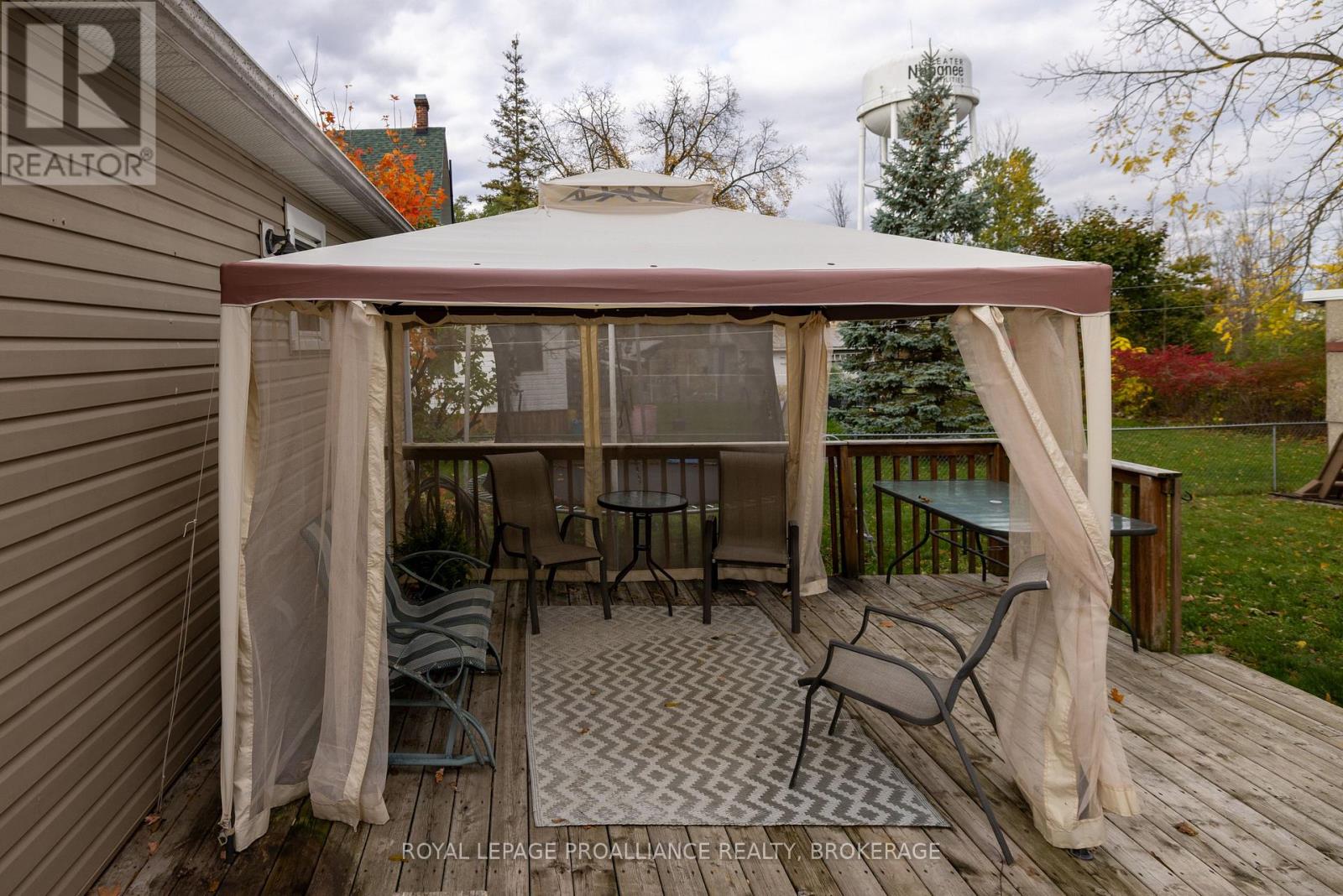 225 East Street, Greater Napanee (Greater Napanee), Ontario  K7R 1S9 - Photo 36 - X12480731