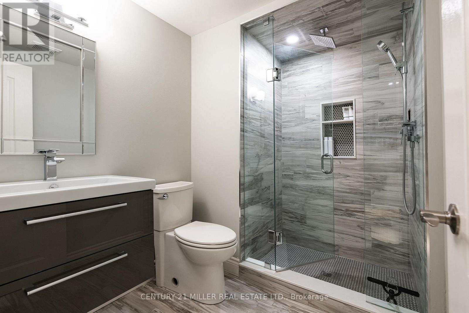2124 Blackforest Crescent, Oakville, Ontario  L6M 4T6 - Photo 32 - W12480620