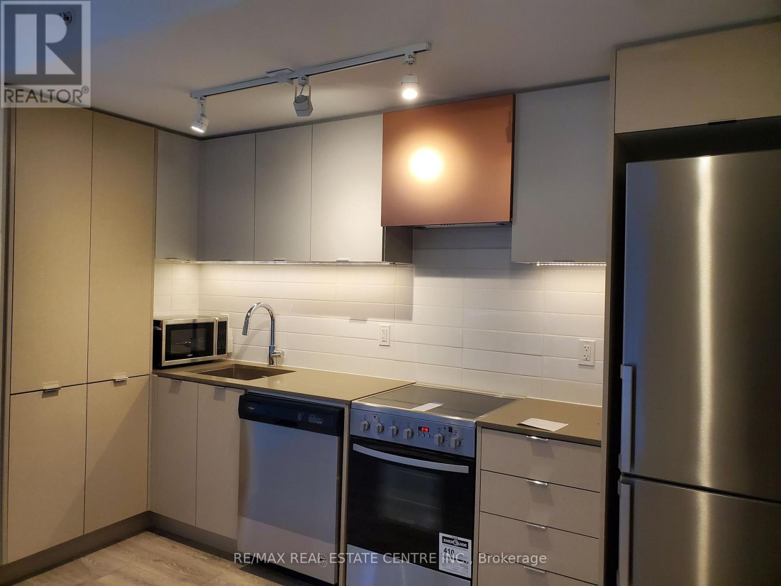 1705 - 30 Gibbs Road, Toronto, Ontario  M9B 0E4 - Photo 9 - W12480629