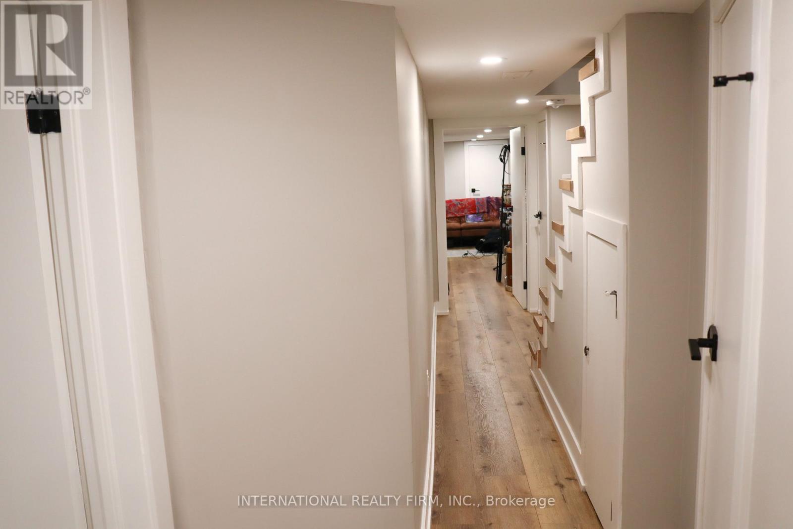 331 Mcroberts Avenue N, Toronto, Ontario  M6E 4R1 - Photo 28 - W12480638