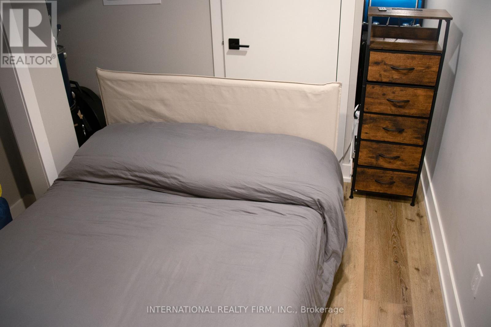 331 Mcroberts Avenue N, Toronto, Ontario  M6E 4R1 - Photo 31 - W12480638