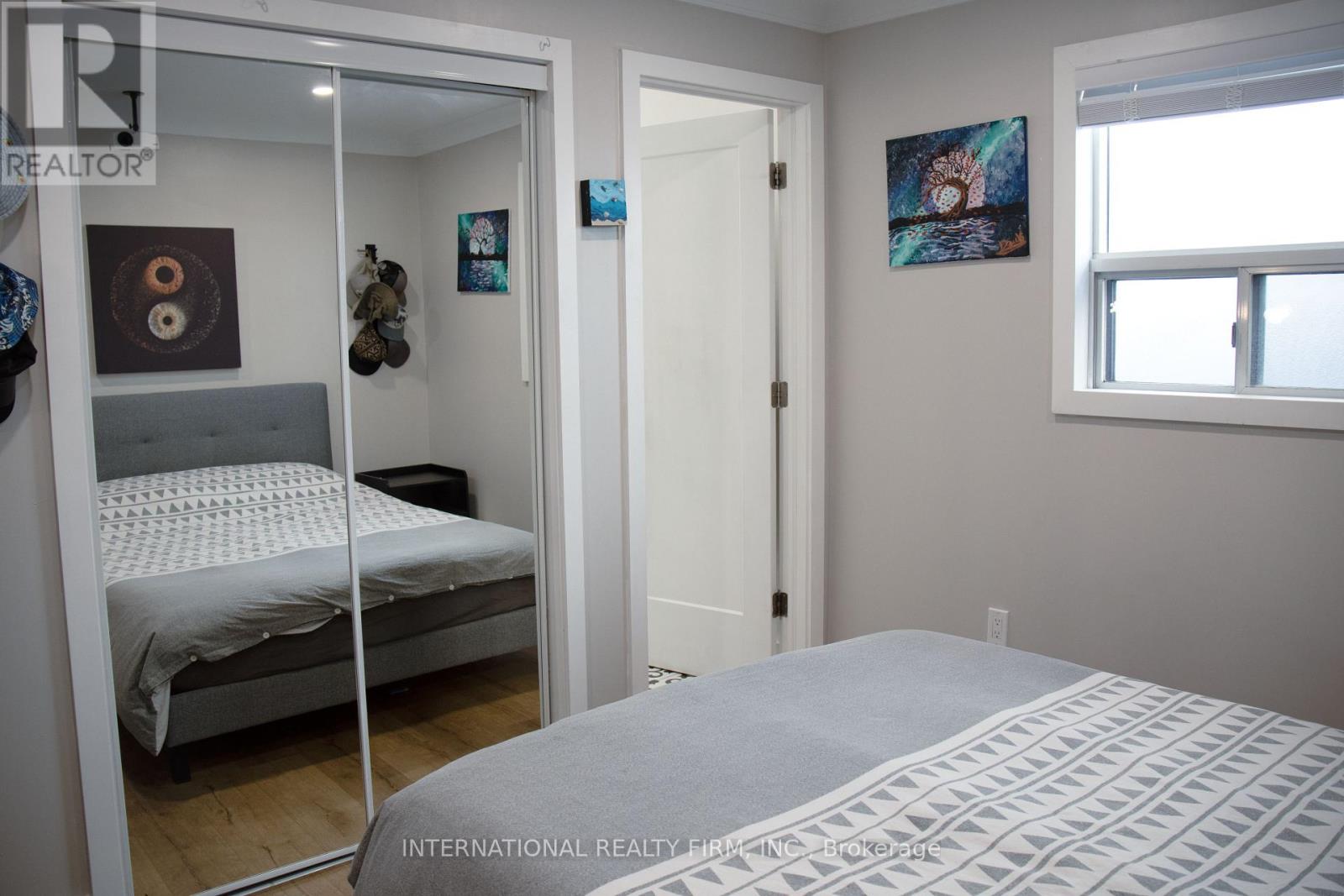 331 Mcroberts Avenue N, Toronto, Ontario  M6E 4R1 - Photo 8 - W12480638