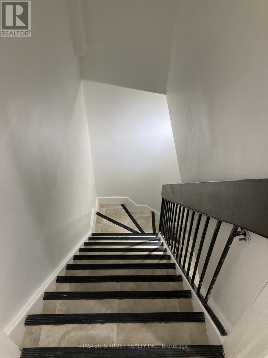 116 - 10 Eddystone Avenue, Toronto, Ontario  M3N 2T2 - Photo 17 - W12480641