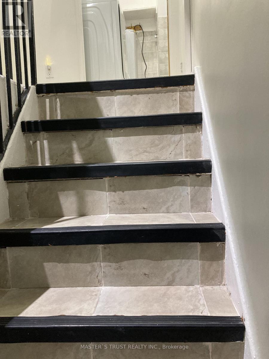 116 - 10 Eddystone Avenue, Toronto, Ontario  M3N 2T2 - Photo 6 - W12480641