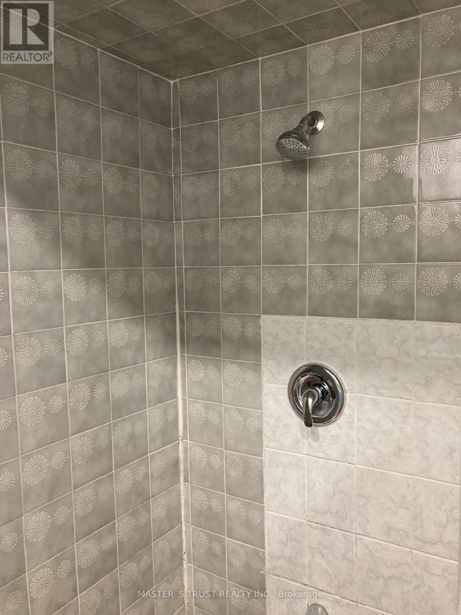 116 - 10 Eddystone Avenue, Toronto, Ontario  M3N 2T2 - Photo 8 - W12480641