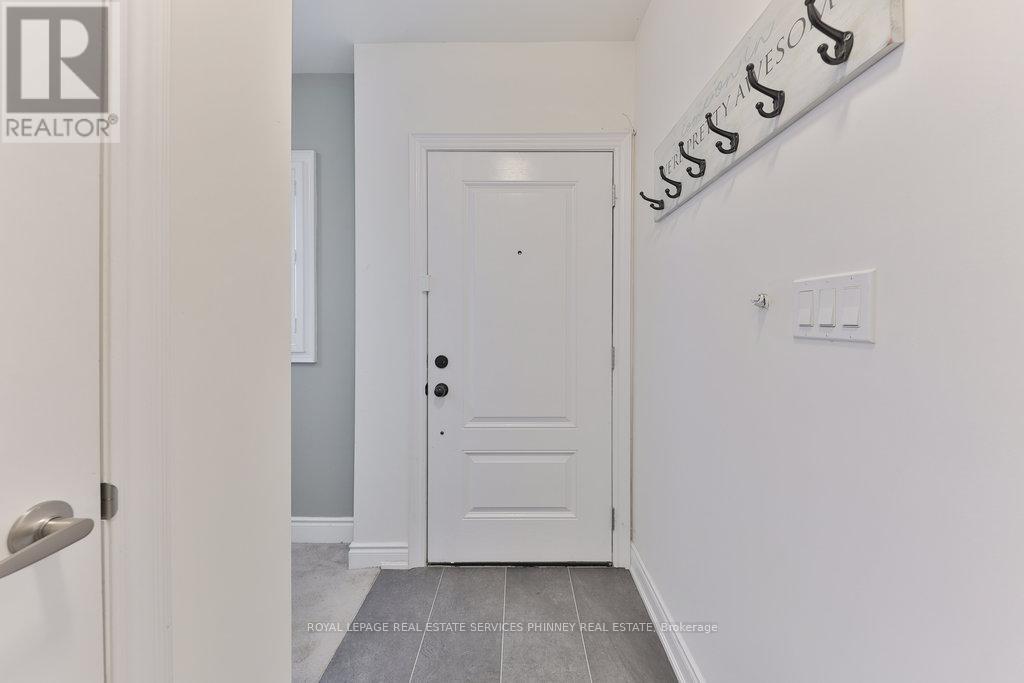 10 - 2160 Trafalgar Road W, Oakville, Ontario  L6H 7H2 - Photo 4 - W12480645