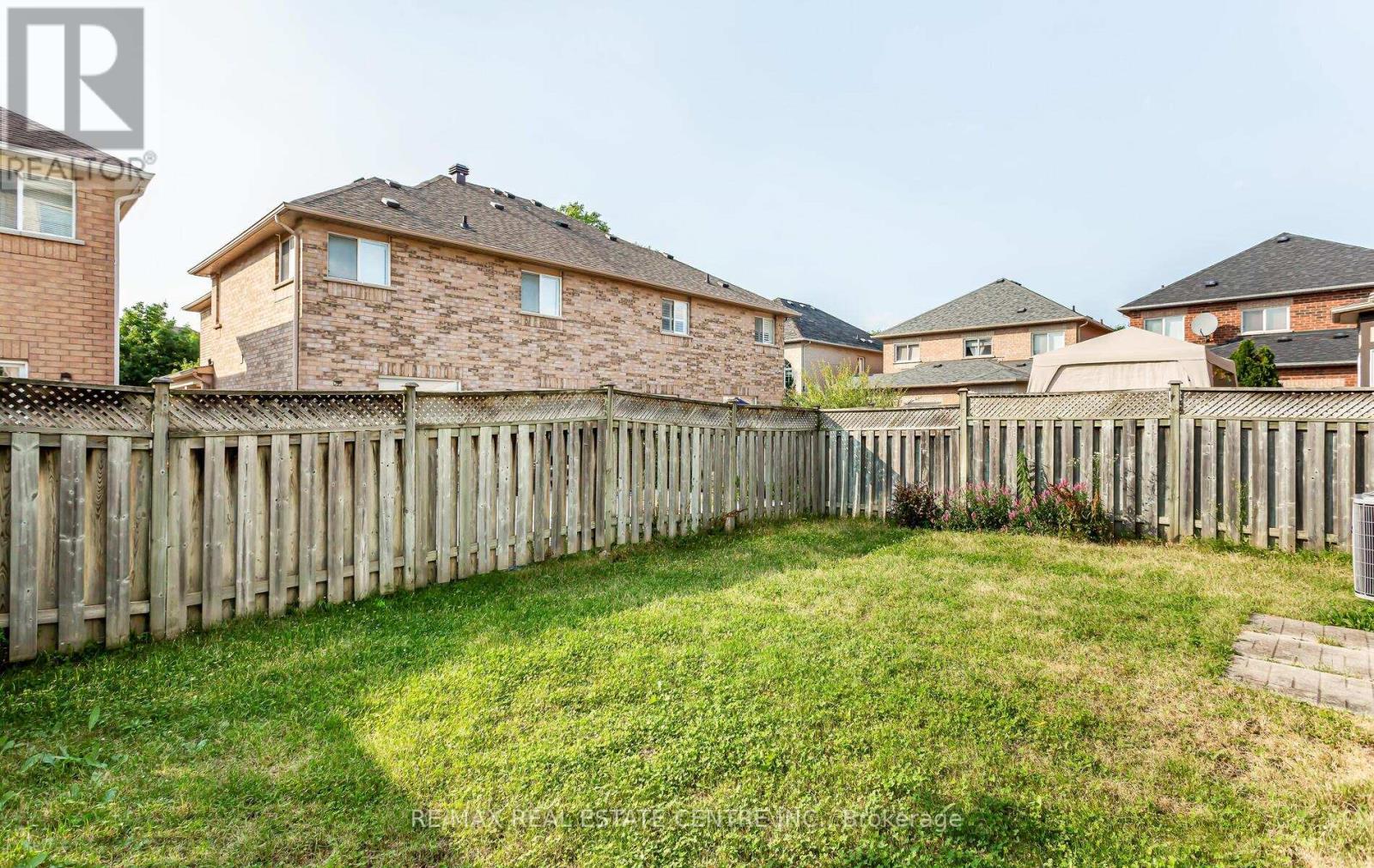 Main House - 3949 Tacc Drive, Mississauga, Ontario  L5M 6L2 - Photo 41 - W12480650