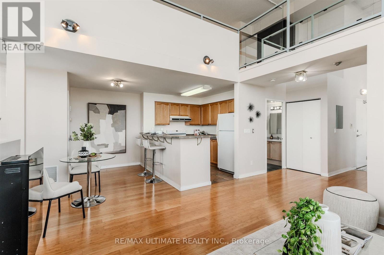 301 - 300 Manitoba Street, Toronto, Ontario  M8Y 4G6 - Photo 10 - W12480680