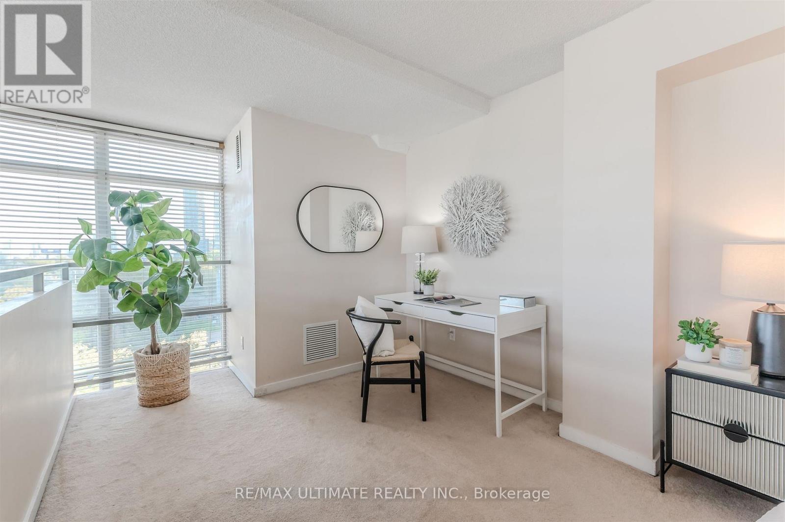 301 - 300 Manitoba Street, Toronto, Ontario  M8Y 4G6 - Photo 25 - W12480680