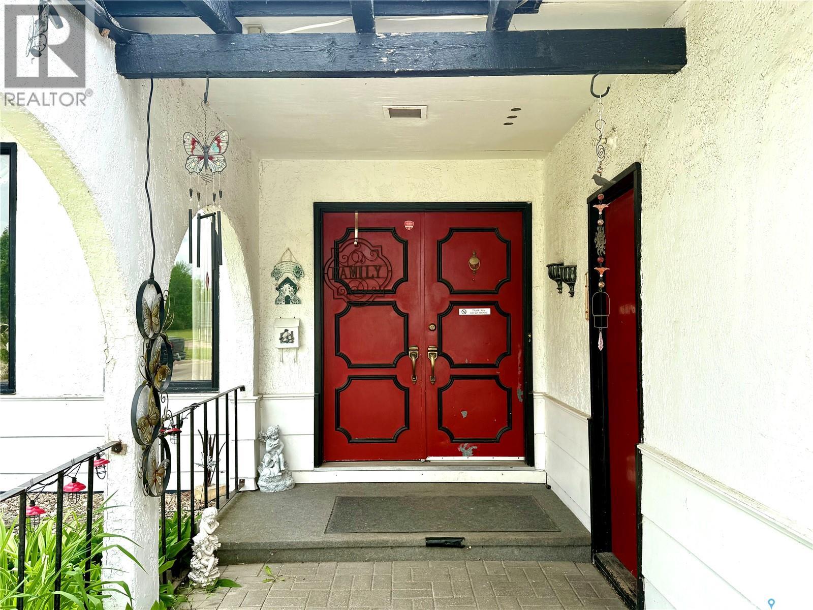 56 Mcburney Drive, Yorkton, Saskatchewan  S3N 3J1 - Photo 2 - SK021117