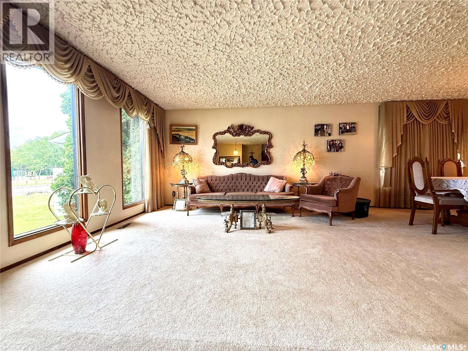 56 Mcburney Drive, Yorkton, Saskatchewan  S3N 3J1 - Photo 4 - SK021117