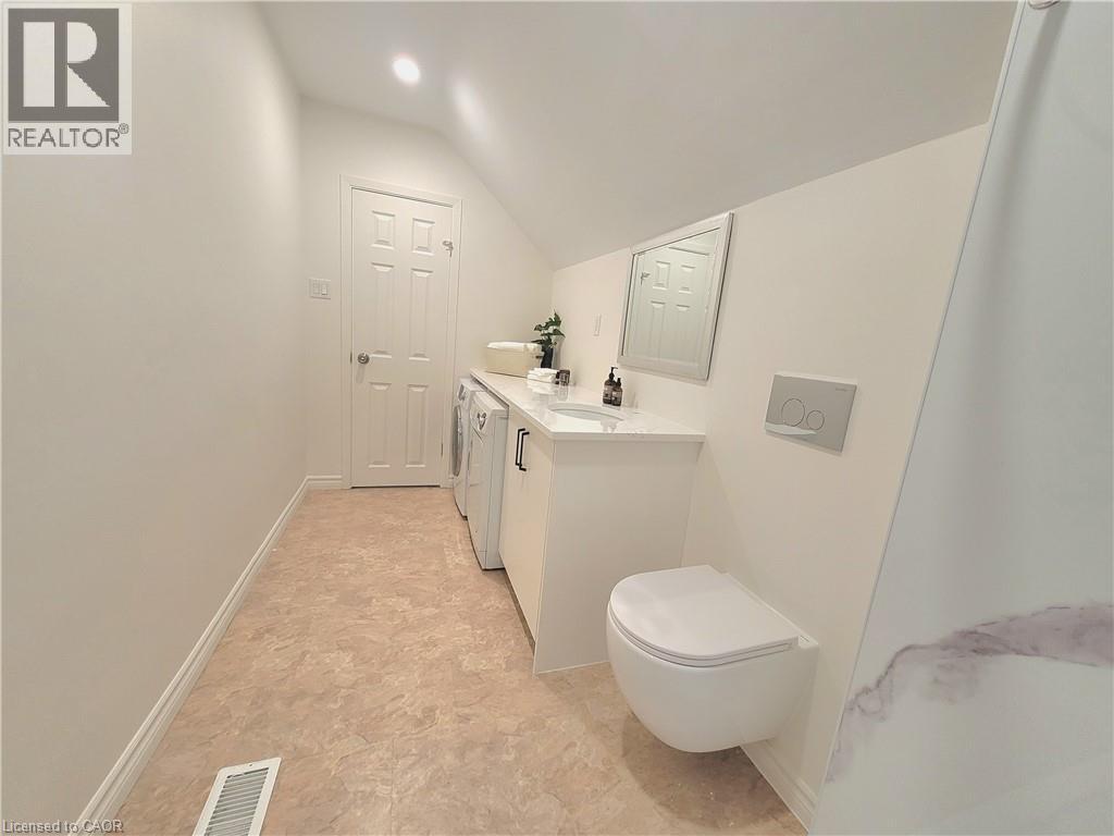 121 Blucher Street Unit# 2, Kitchener, Ontario  N2H 5V2 - Photo 5 - 40771646