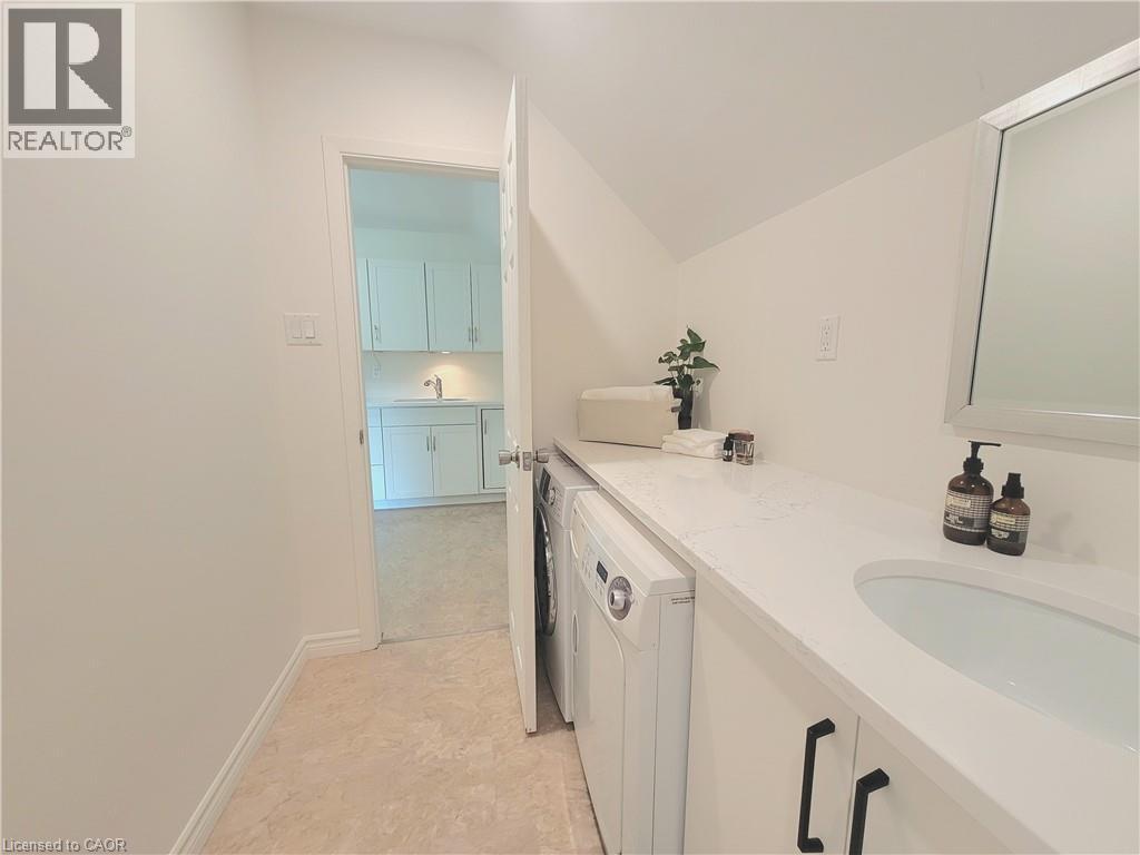 121 Blucher Street Unit# 2, Kitchener, Ontario  N2H 5V2 - Photo 4 - 40771646