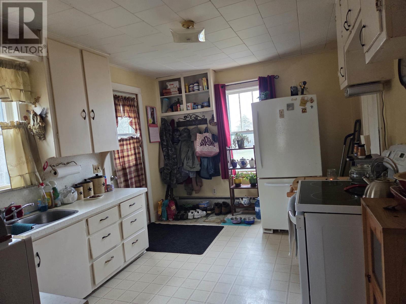 81 Belair Drive, Conway, Nova Scotia  B0V 1A0 - Photo 5 - 202508029