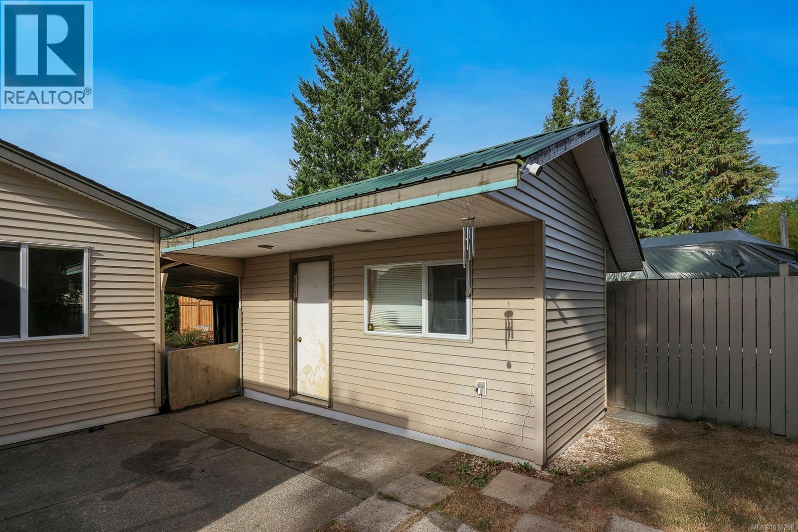 1110 Urquhart Ave, Courtenay, British Columbia  V9N 3K5 - Photo 26 - 1018268