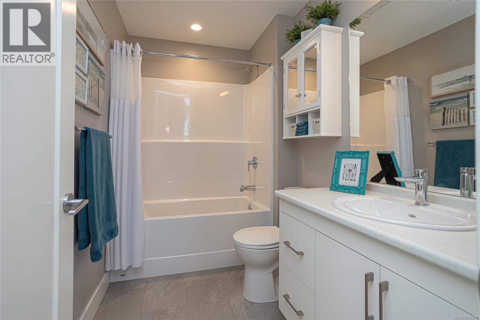 203 6540 Metral Dr, Nanaimo, British Columbia  V9T 2L8 - Photo 15 - 1018258