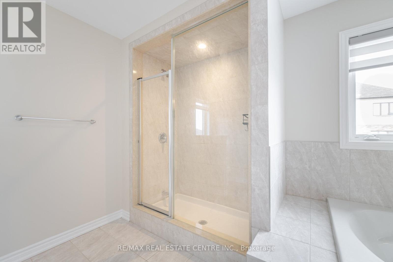 37 Pace Avenue, Brantford, Ontario  N3S 0J2 - Photo 27 - X12480628