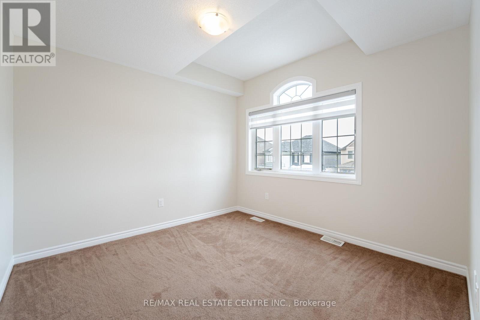 37 Pace Avenue, Brantford, Ontario  N3S 0J2 - Photo 32 - X12480628
