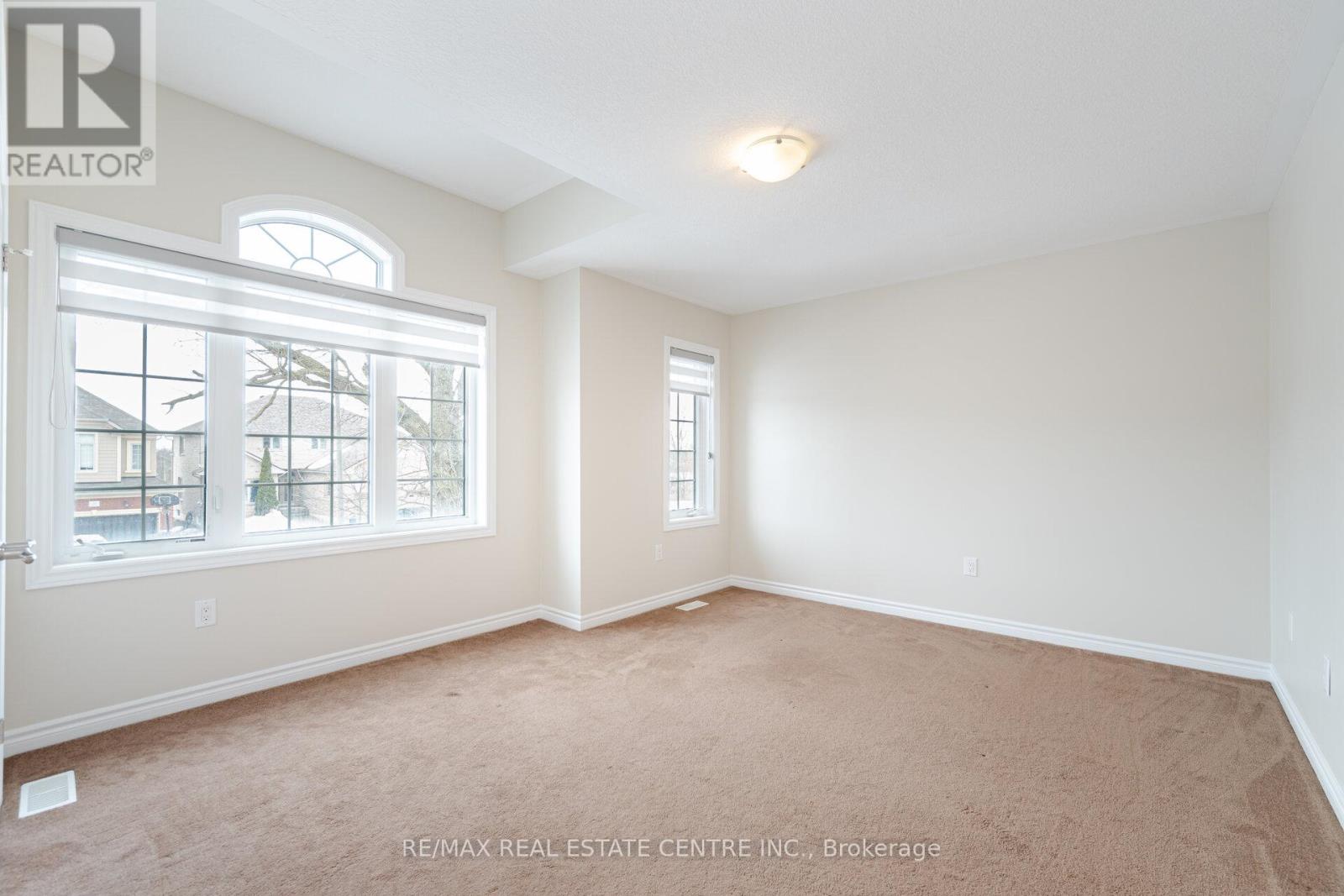 37 Pace Avenue, Brantford, Ontario  N3S 0J2 - Photo 36 - X12480628