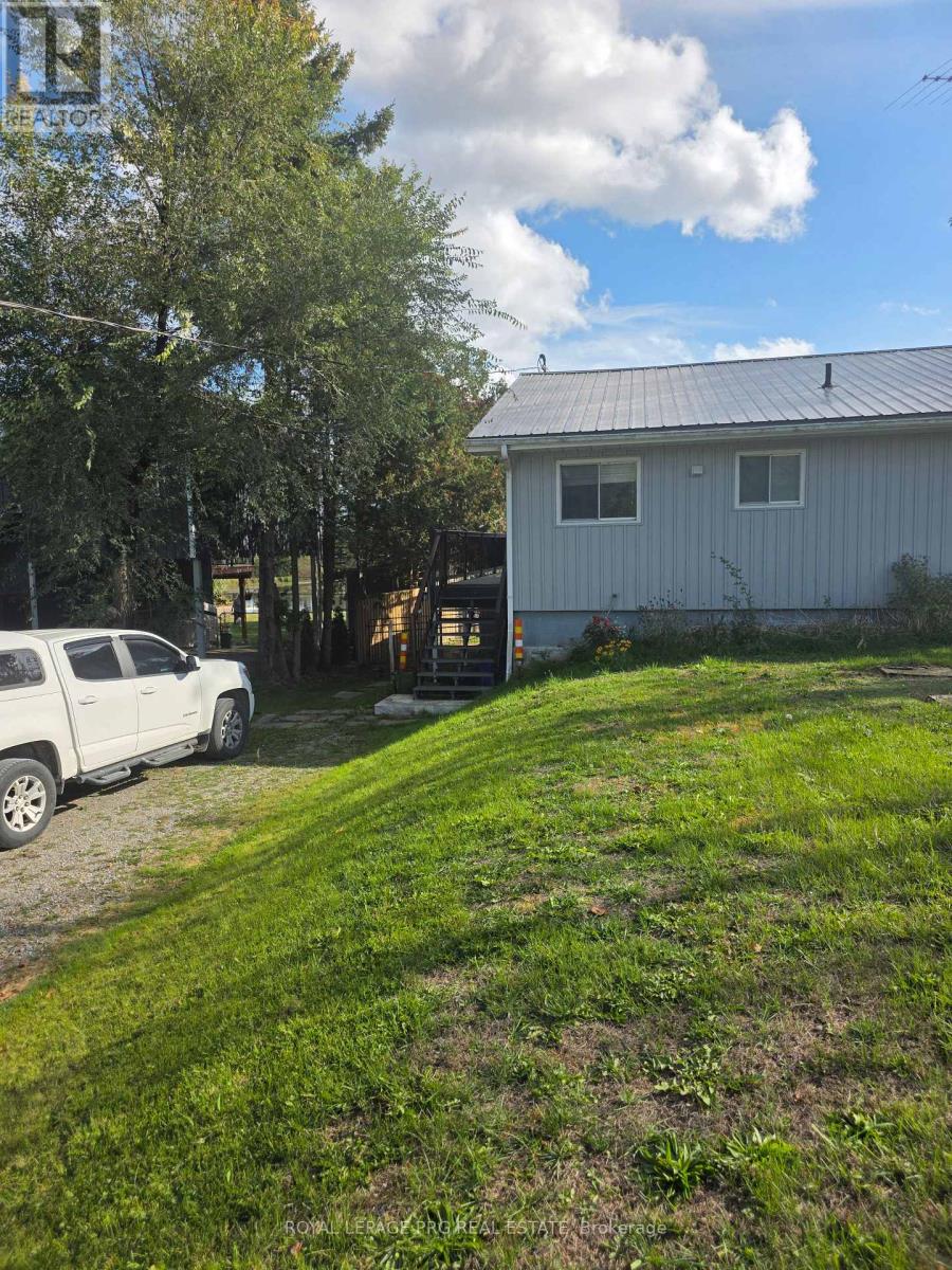 183 Mcguire Beach Road, Kawartha Lakes, Ontario  K0M 2B0 - Photo 2 - X12480673