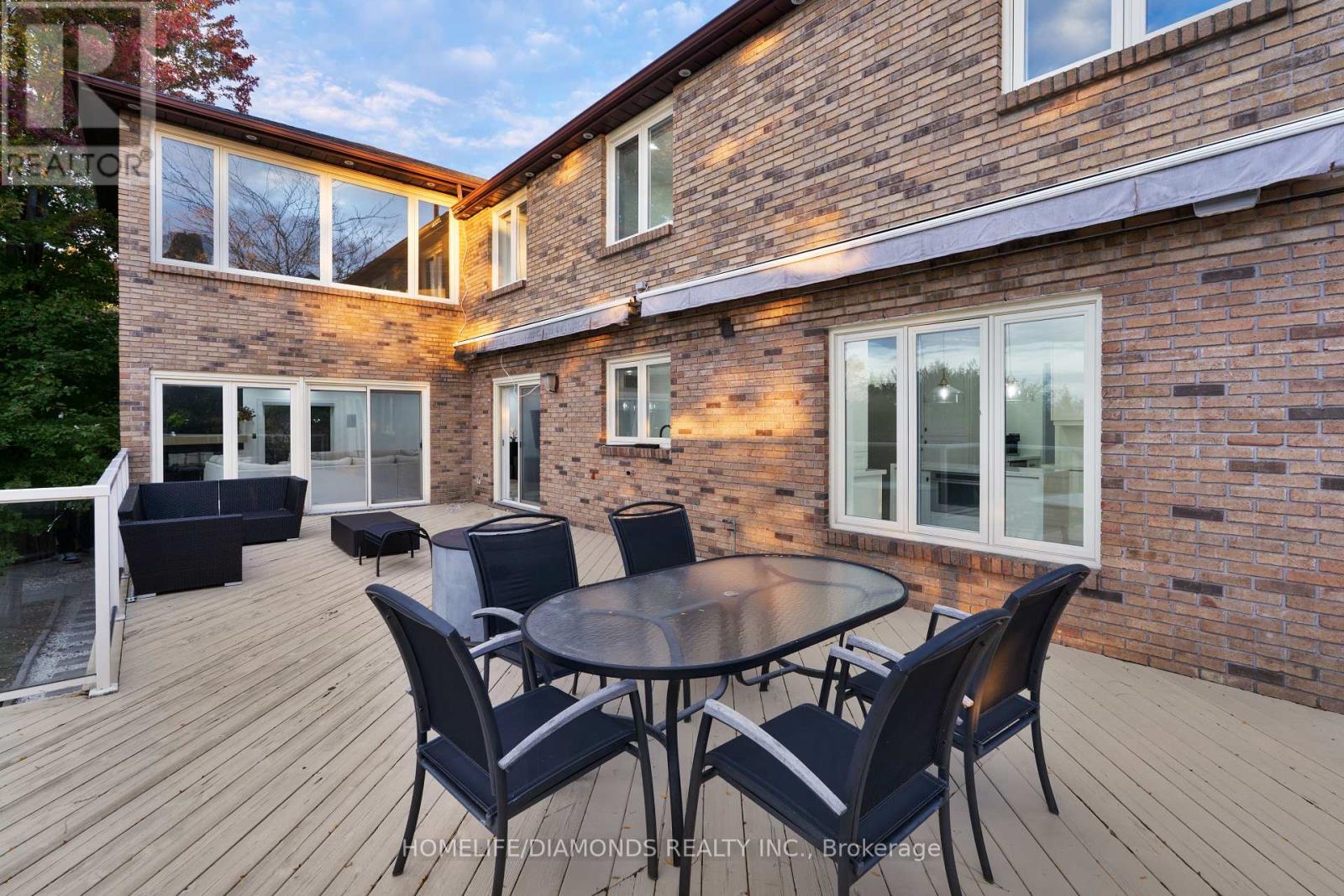 47 Ridge Point Drive, St. Catharines, Ontario  L2T 2S8 - Photo 6 - X12480683