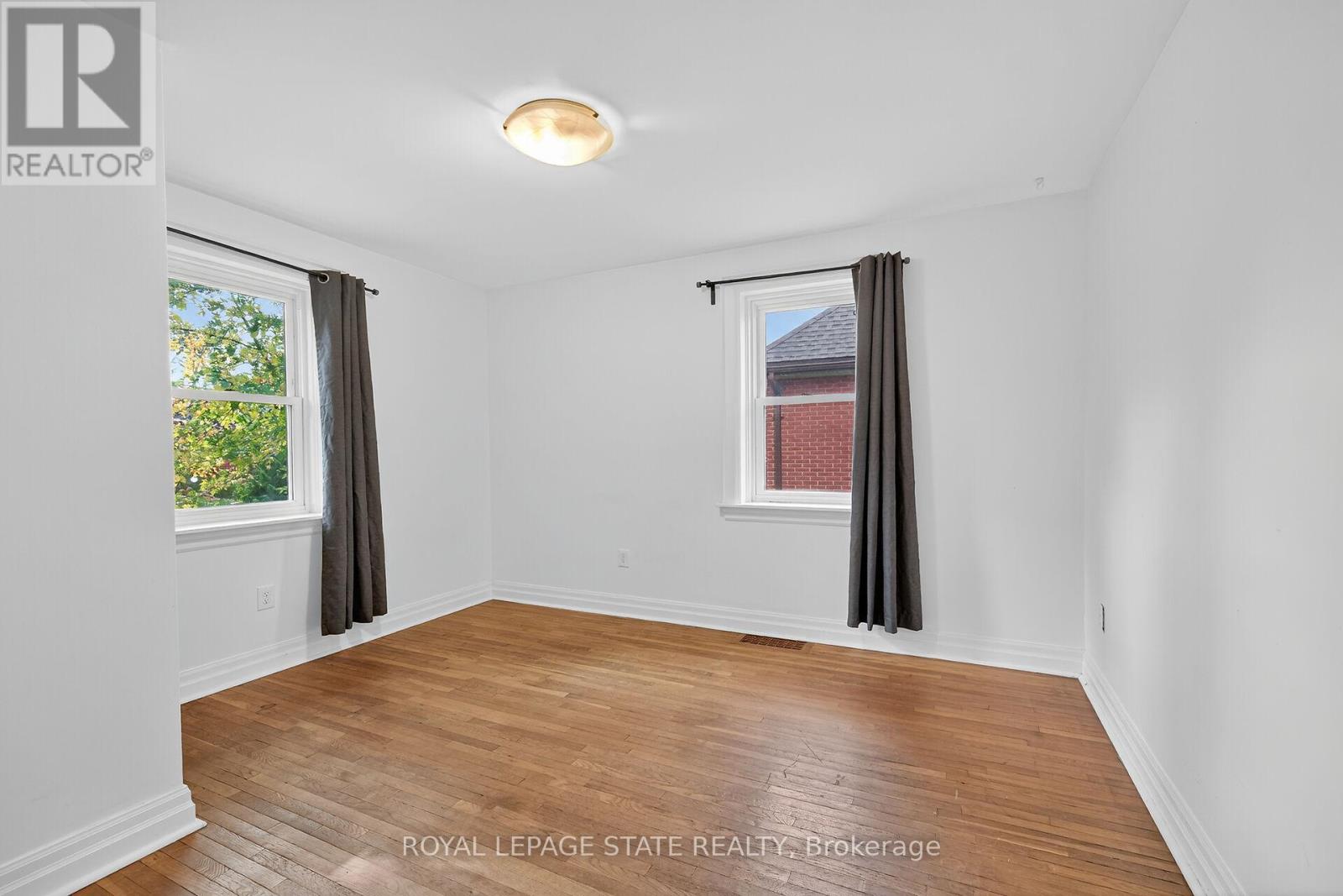 76 Wycliffe Avenue, Hamilton, Ontario  L9A 1E1 - Photo 14 - X12480684