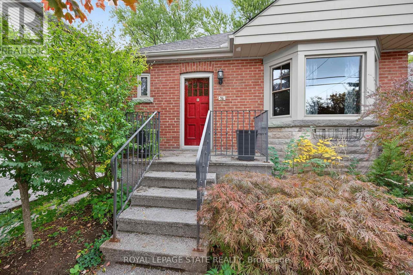 76 Wycliffe Avenue, Hamilton, Ontario  L9A 1E1 - Photo 3 - X12480684