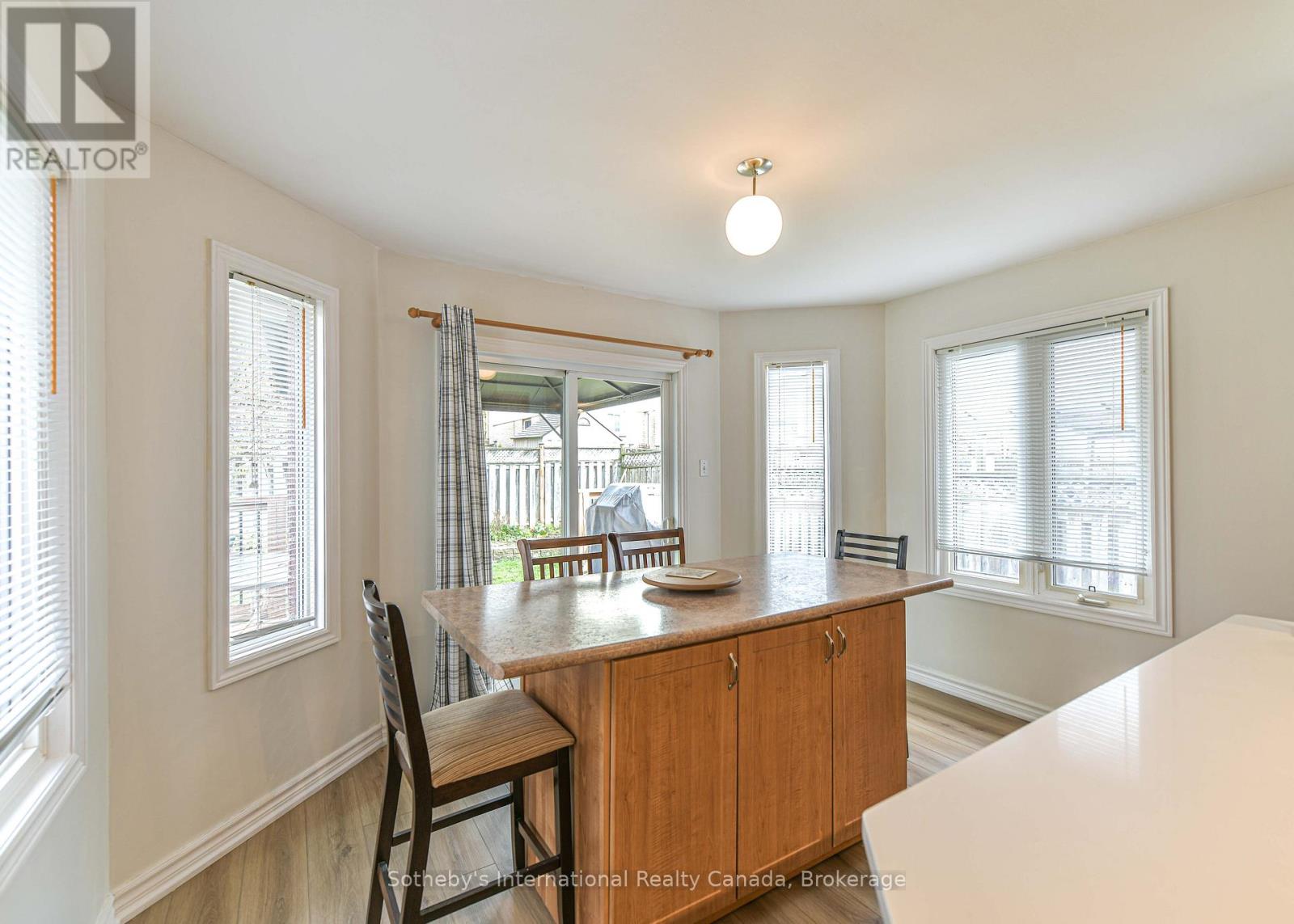 13 Burke Drive, Barrie, Ontario  L4N 7J3 - Photo 10 - S12362131
