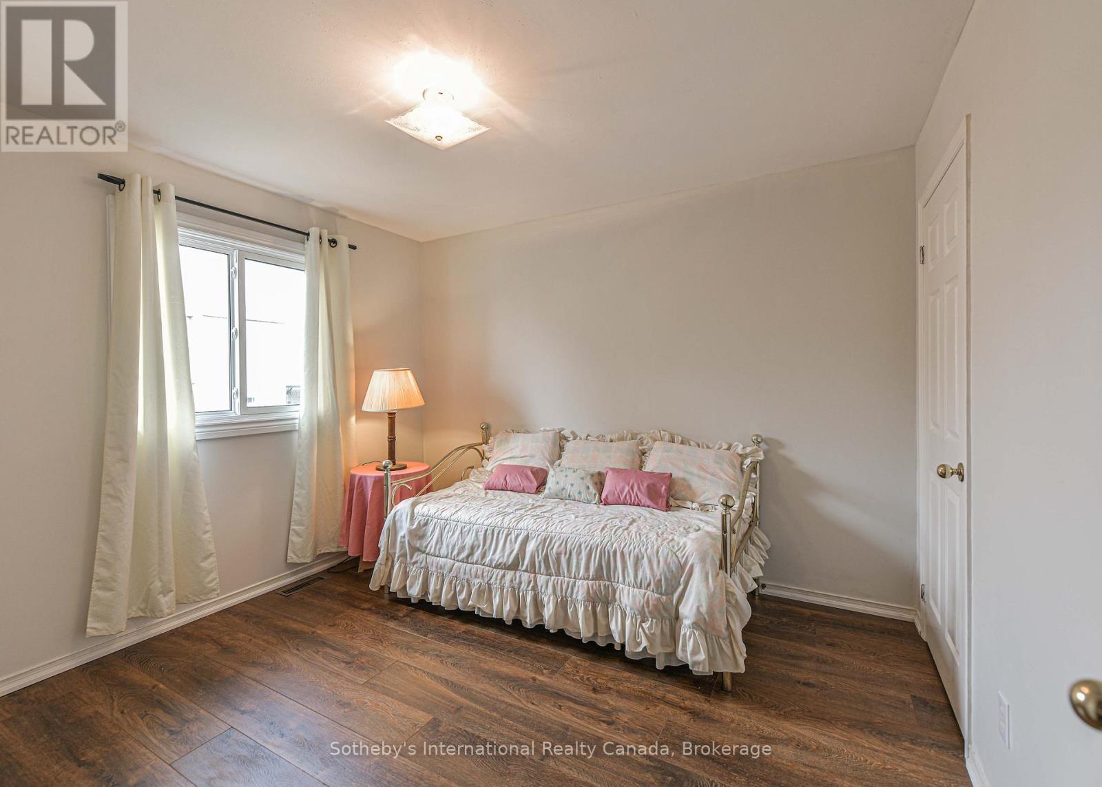 13 Burke Drive, Barrie, Ontario  L4N 7J3 - Photo 21 - S12362131