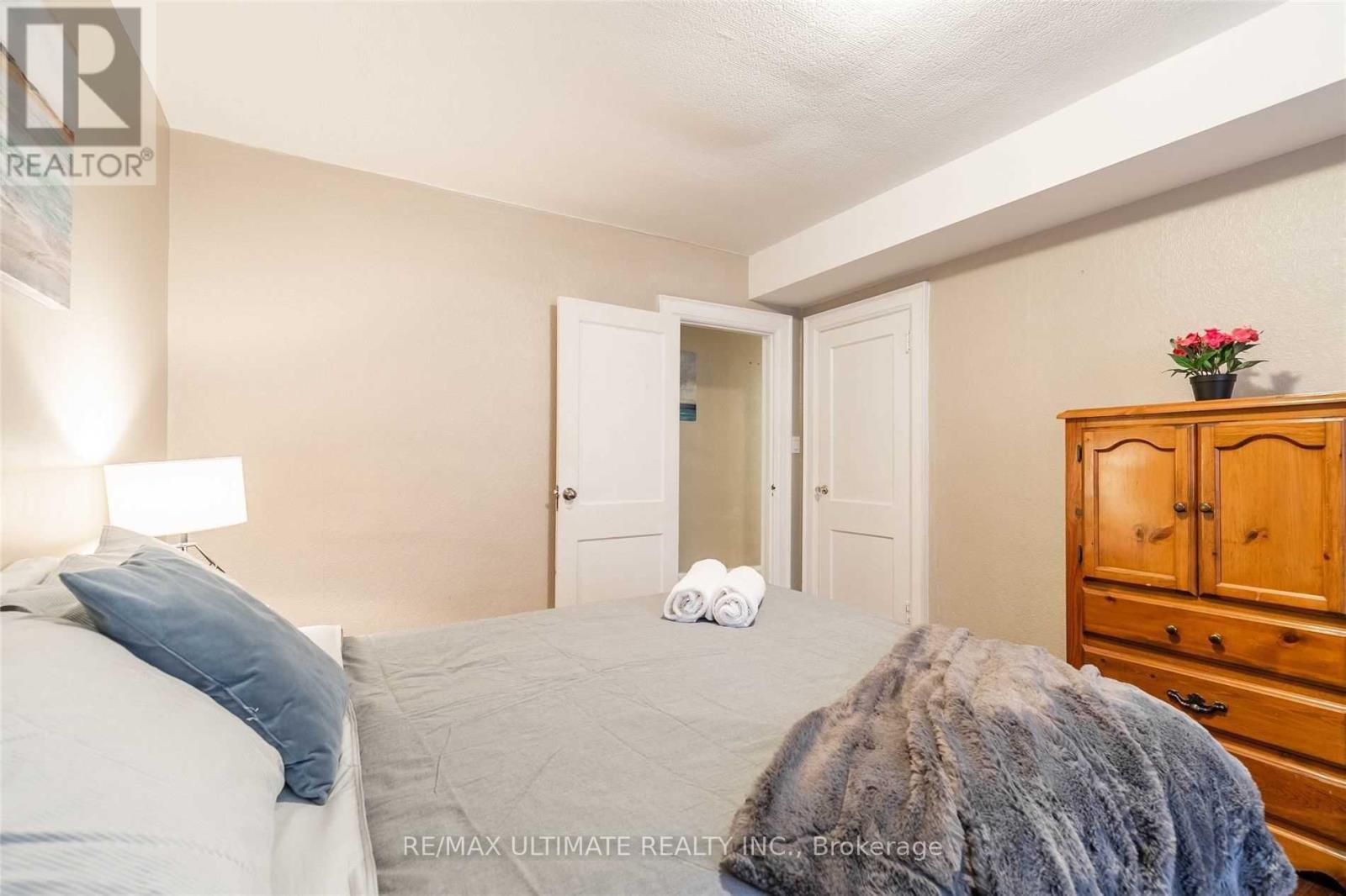 1 - 470 Oriole Parkway, Toronto, Ontario  M5P 2H8 - Photo 18 - C12480708