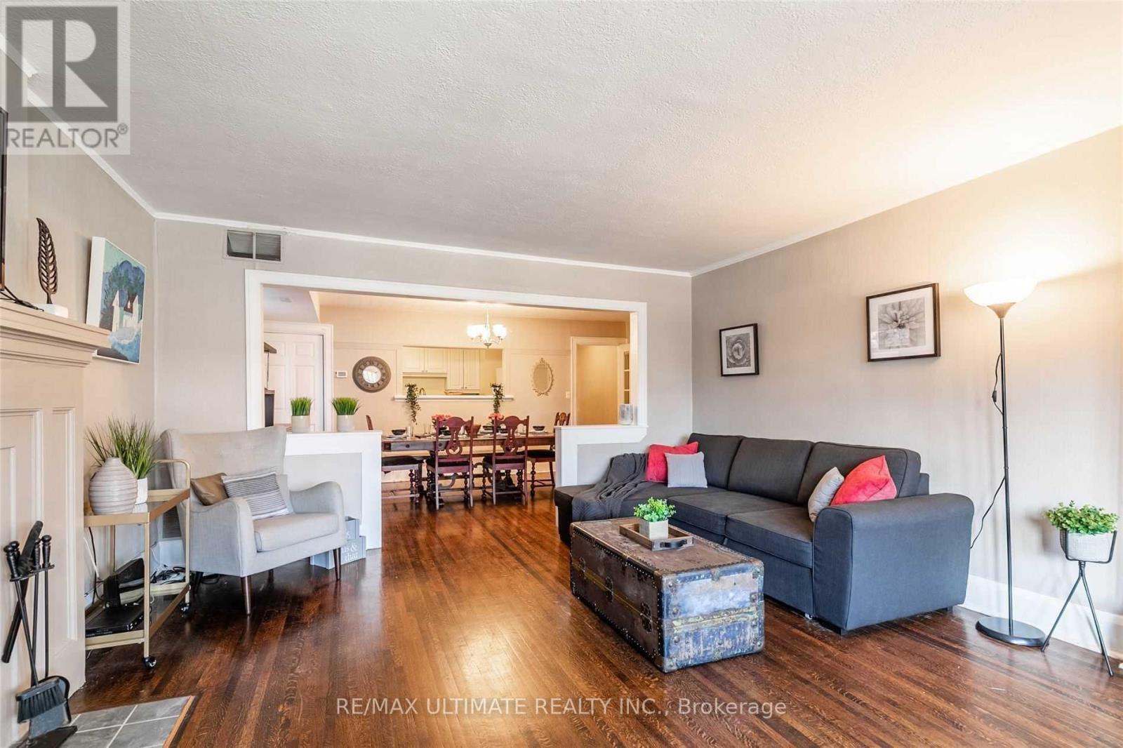 1 - 470 Oriole Parkway, Toronto, Ontario  M5P 2H8 - Photo 2 - C12480708